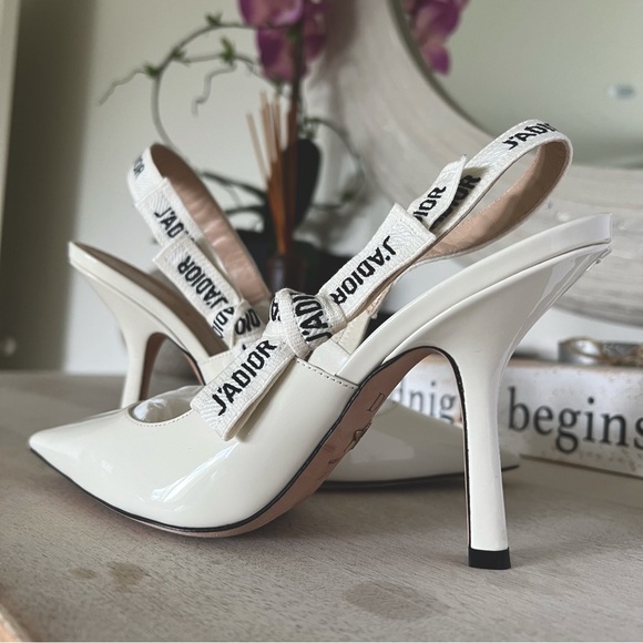 J'Adior Slingback Pump
Christian Dios heels/pumps Patent Calf & R - Picture 8 of 17